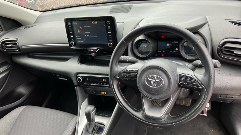 Toyota Yaris 1.5 Hybrid Design 5dr CVT Hybrid Hatchback